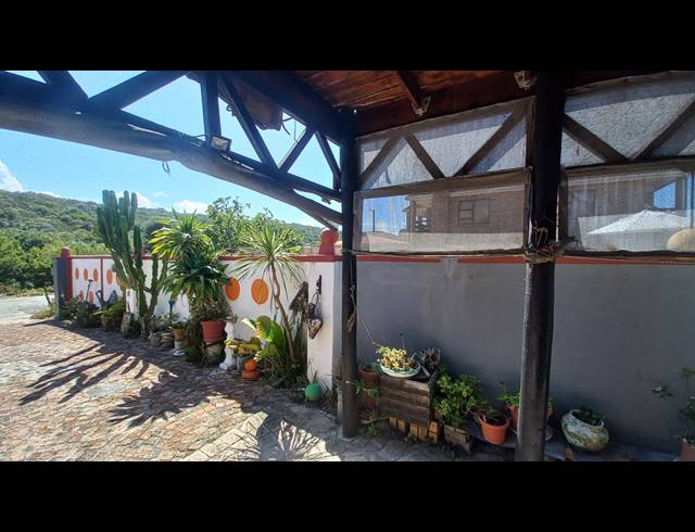 5 BEDROOM FREEHOLD FOR SALE IN KLEINKRANTZ